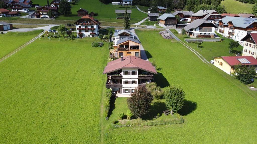 Seehaus Verena Weissensee Exterior foto